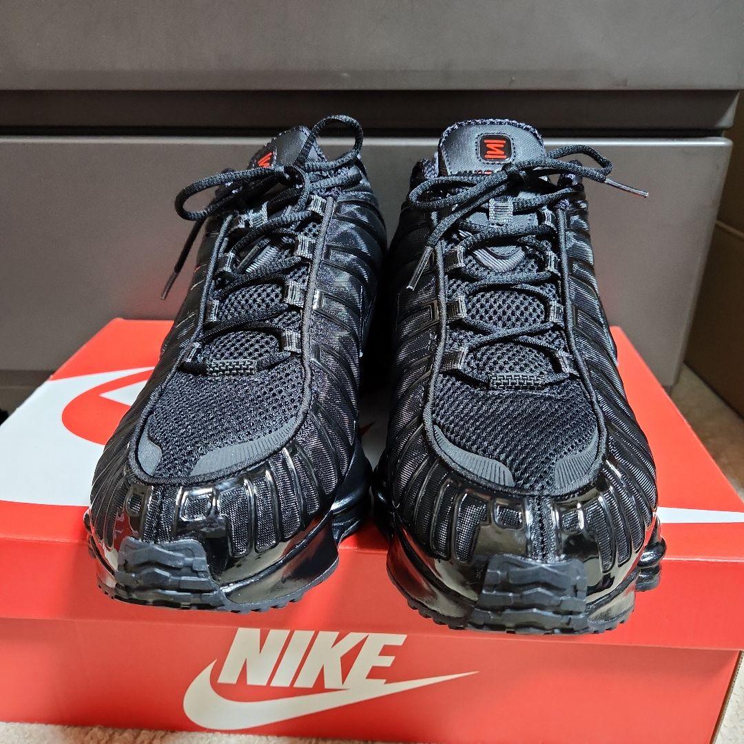 靴 Nike W Shox TL\"Black and Max Orange\"