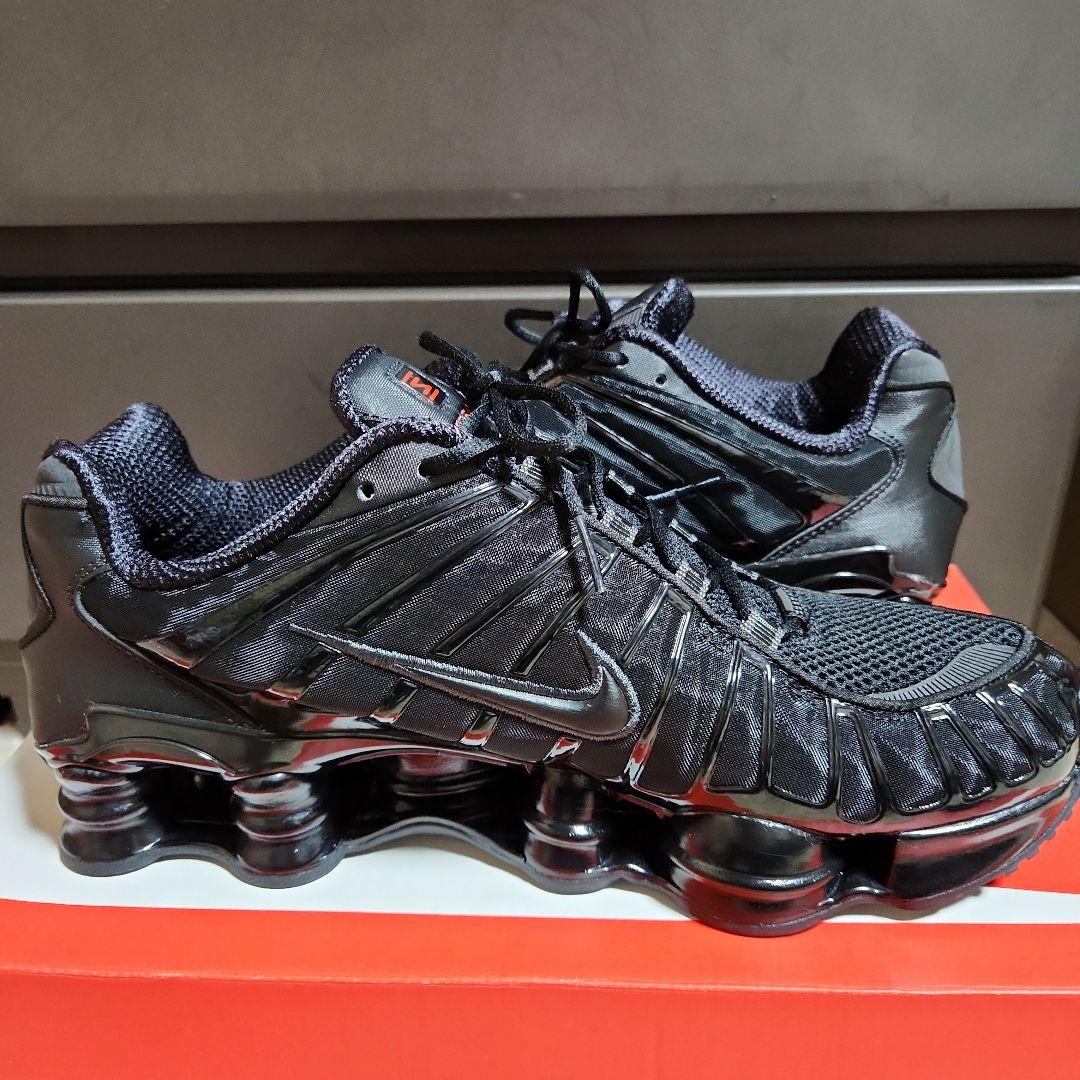 靴 Nike W Shox TL\"Black and Max Orange\"
