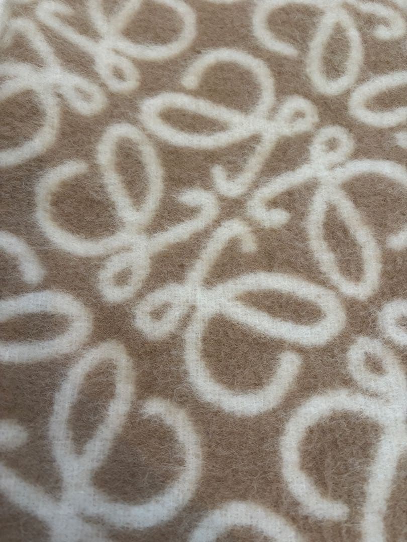 LOEWE ベージュ アルパカウールブレンド マフラー ロゴパターン