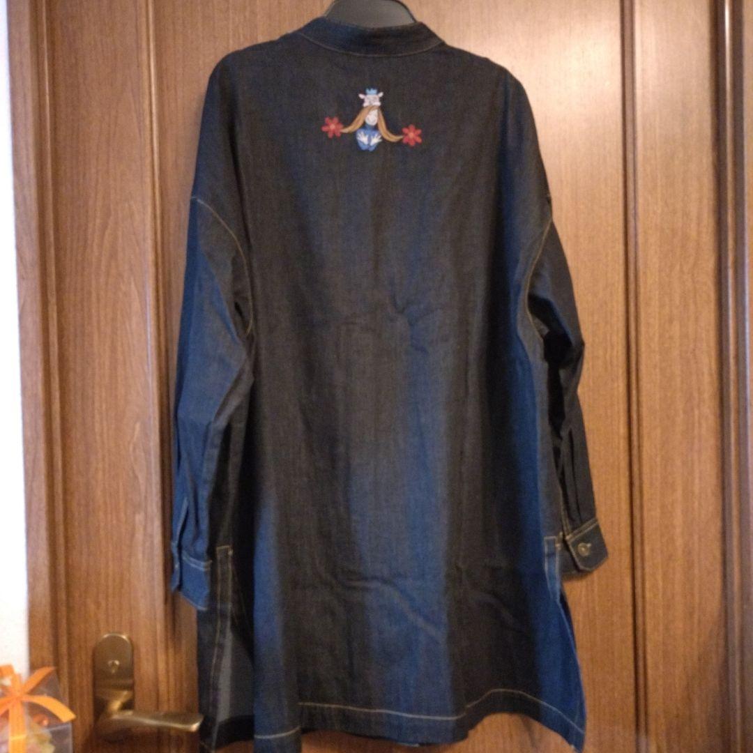 アルベロベロ　可愛い刺繍のデニムチュニック、羽織としても