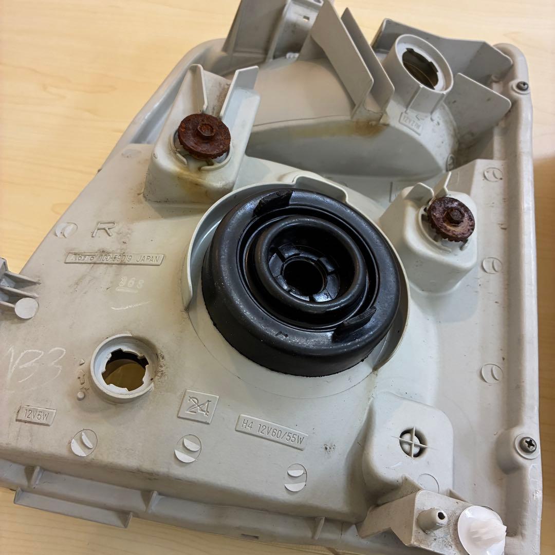 スズキ キャリイ DA63T ヘッドライト