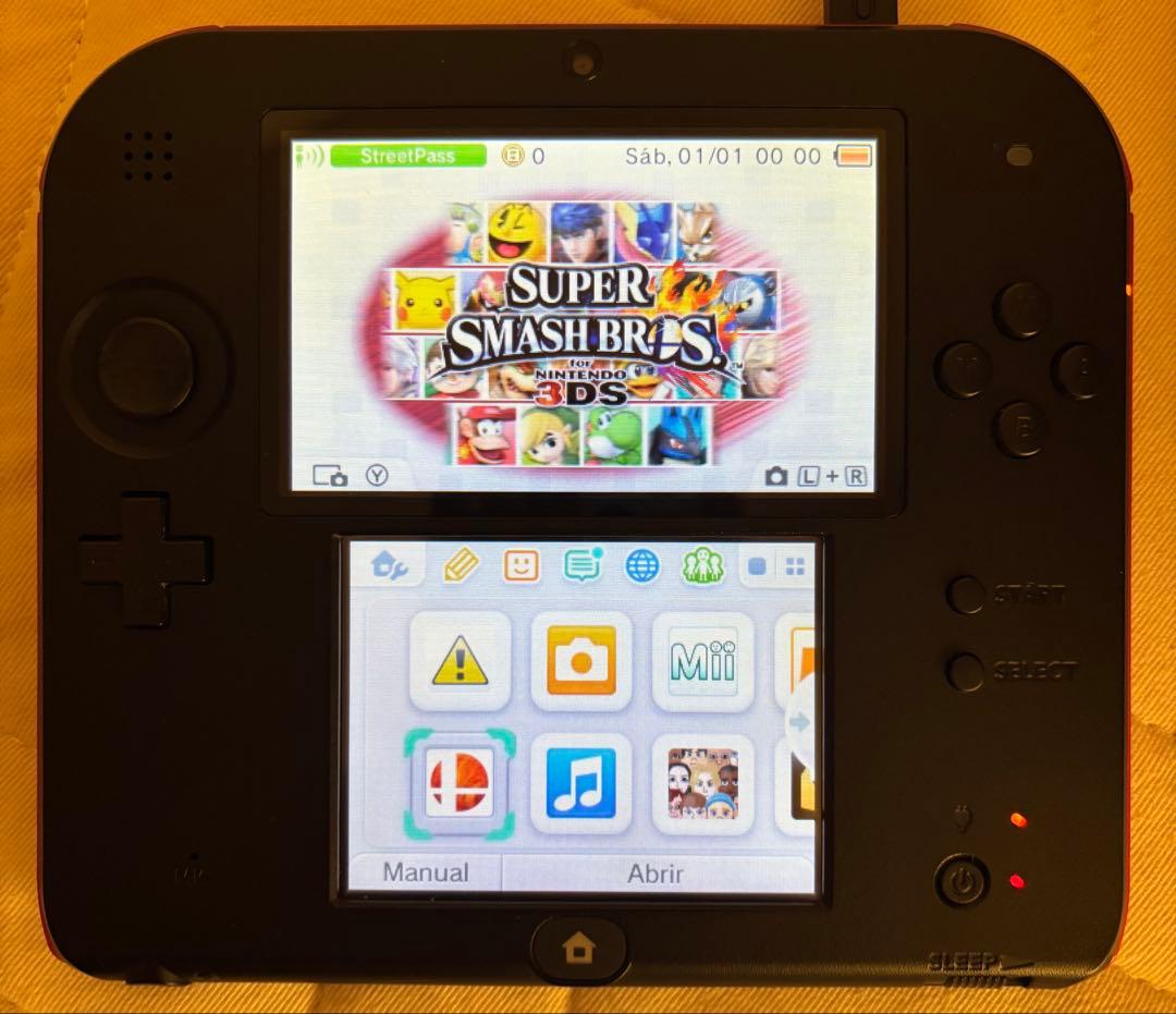 北米版 ニンテンドー2DS 本体＋ソフト4本