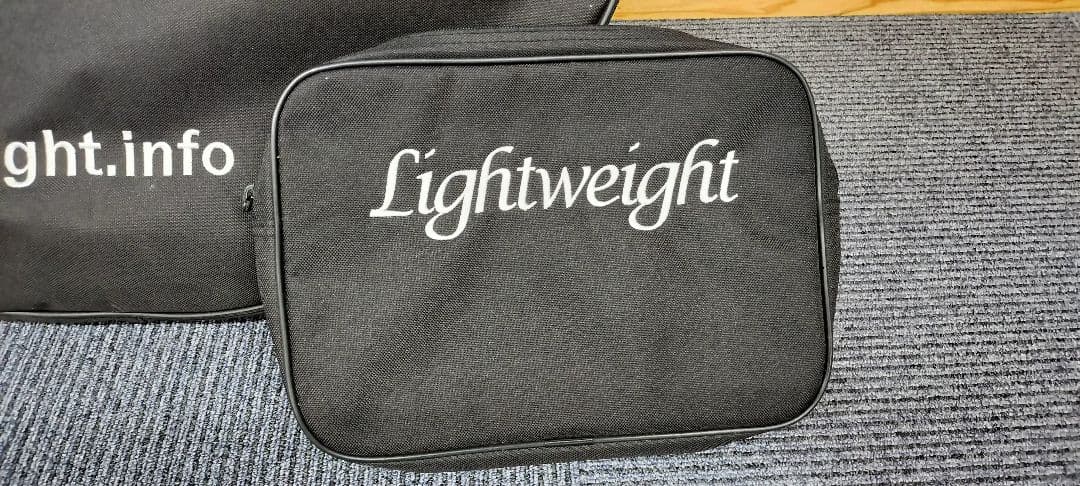 Lightweight 円形バッグ 黒