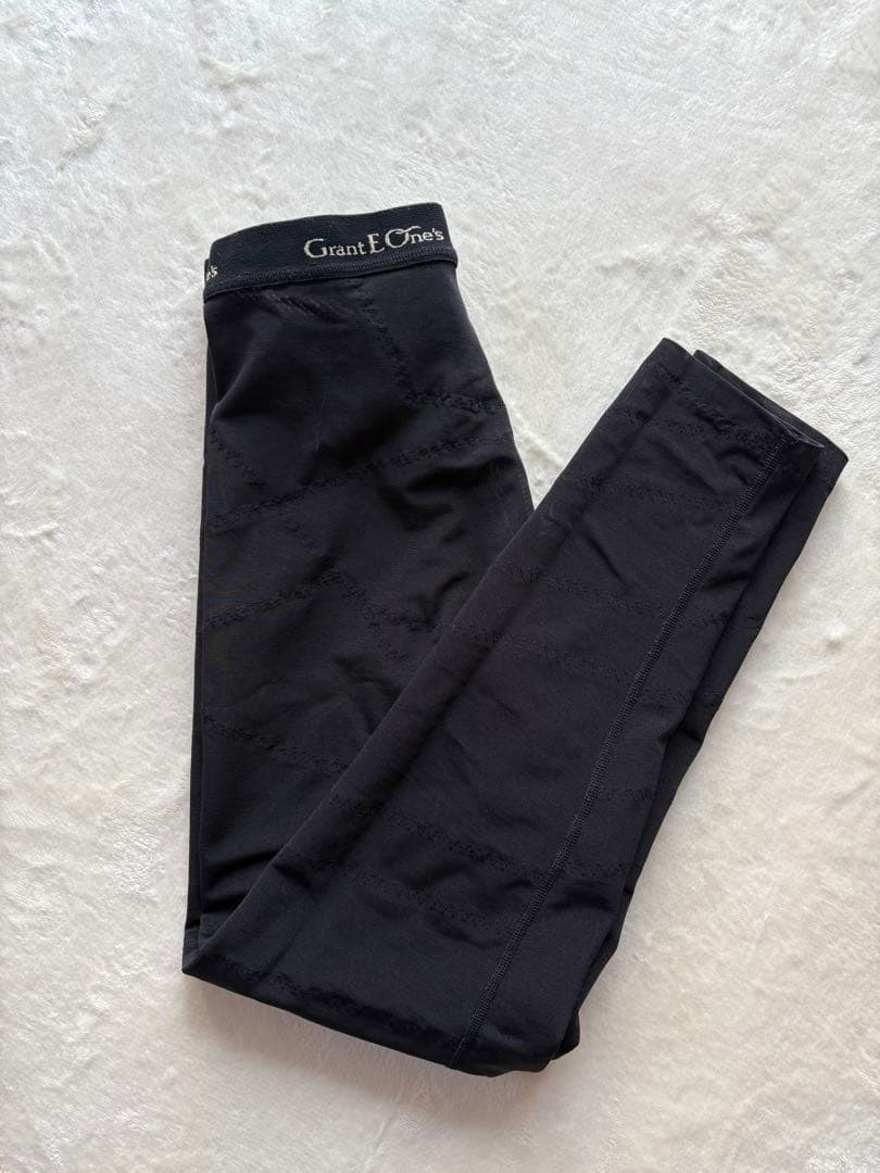 【美品】グラントイーワンズ　ドレナージュスパッツ レギンス ６４　LALA