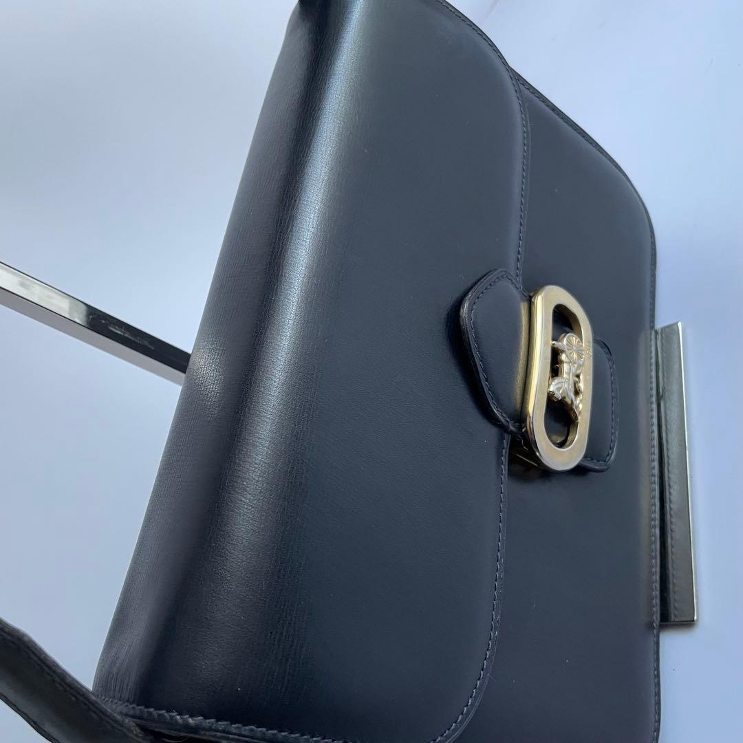 ✨極美品✨　CELINE ショルダーバッグ　馬車金具　紺　レザー　ビンテージ