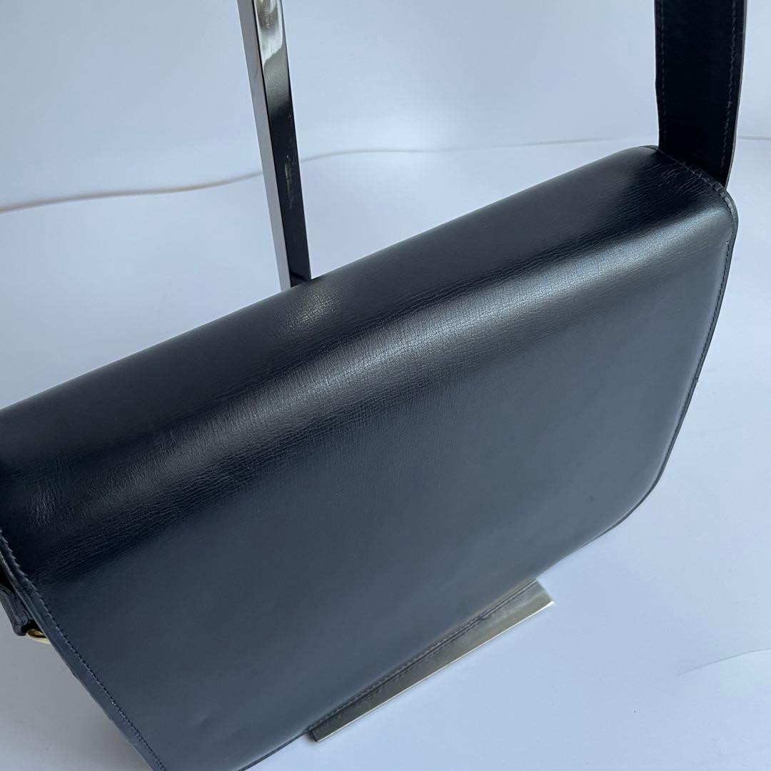 ✨極美品✨　CELINE ショルダーバッグ　馬車金具　紺　レザー　ビンテージ