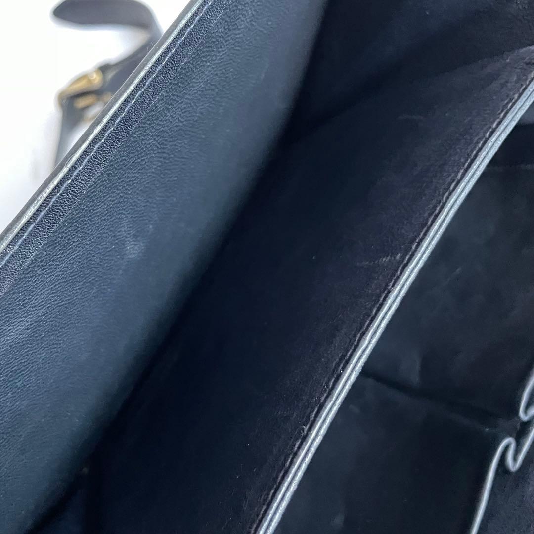 ✨極美品✨　CELINE ショルダーバッグ　馬車金具　紺　レザー　ビンテージ