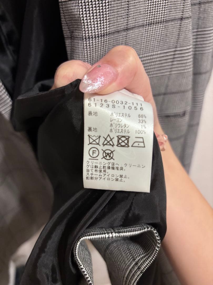 【美品】【お値下げ中】Ray BEAMS グレー系チェック テーラードジャケット