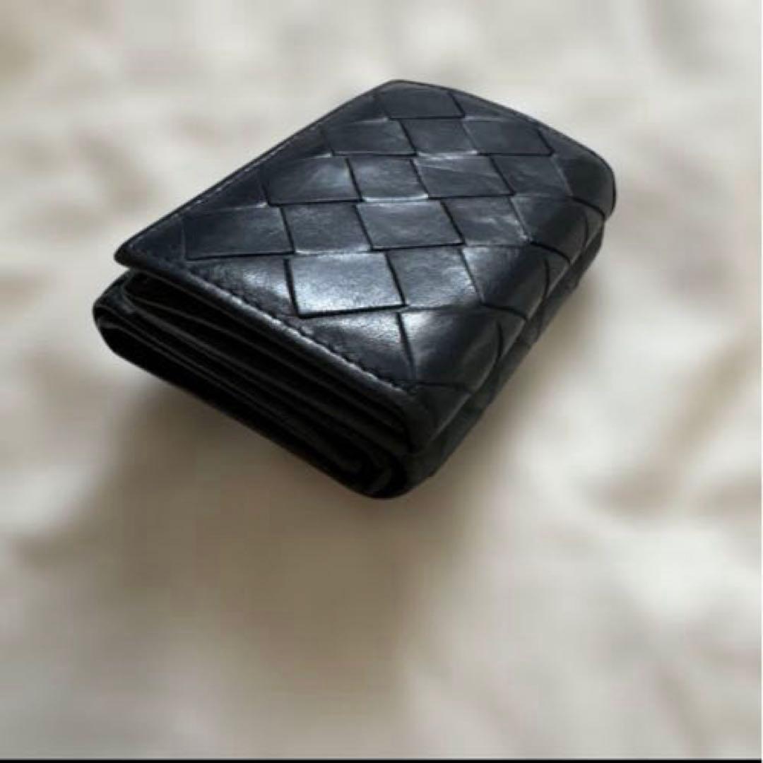 ボッテガヴェネタ　イントレチャート 三つ折りウォレット　ネイビー　ブラウン