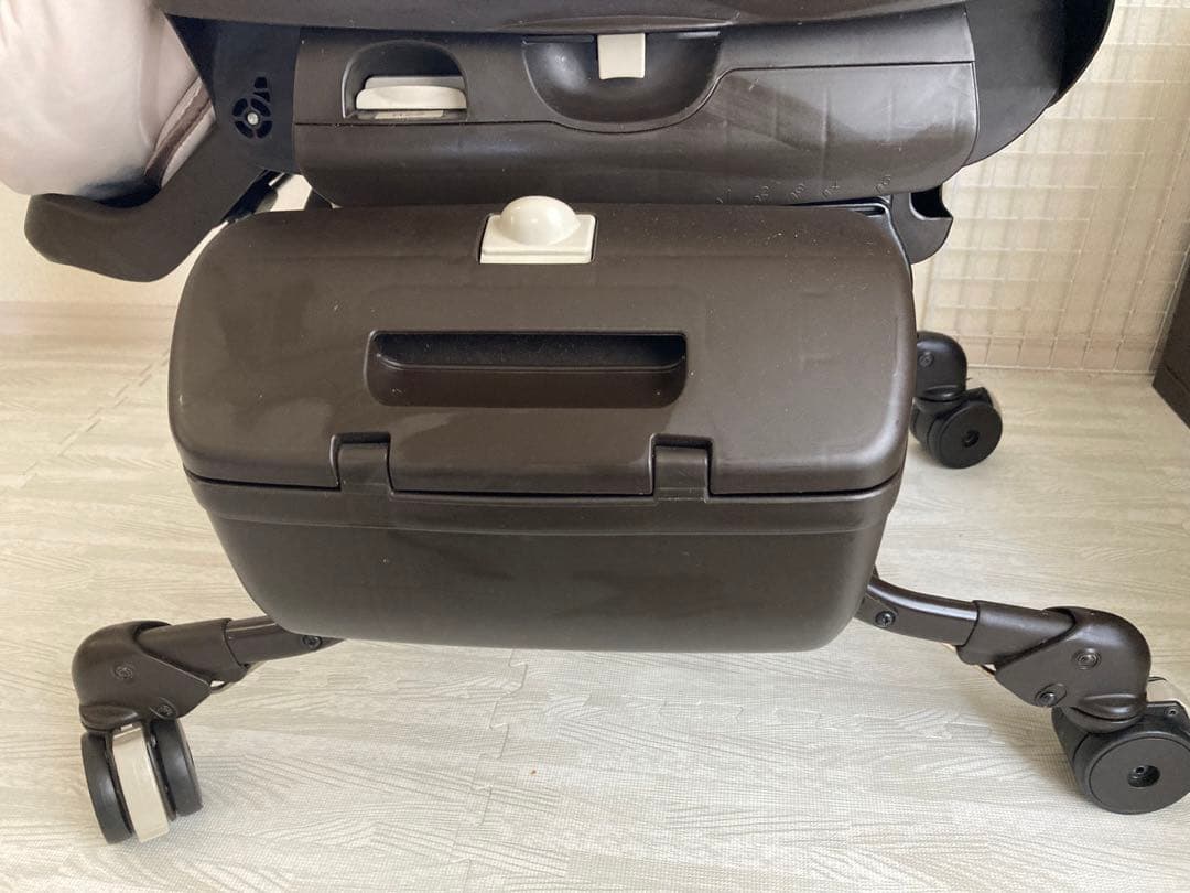 ネムリラ　オートスウィング　抱っこプラス　電動スウィング