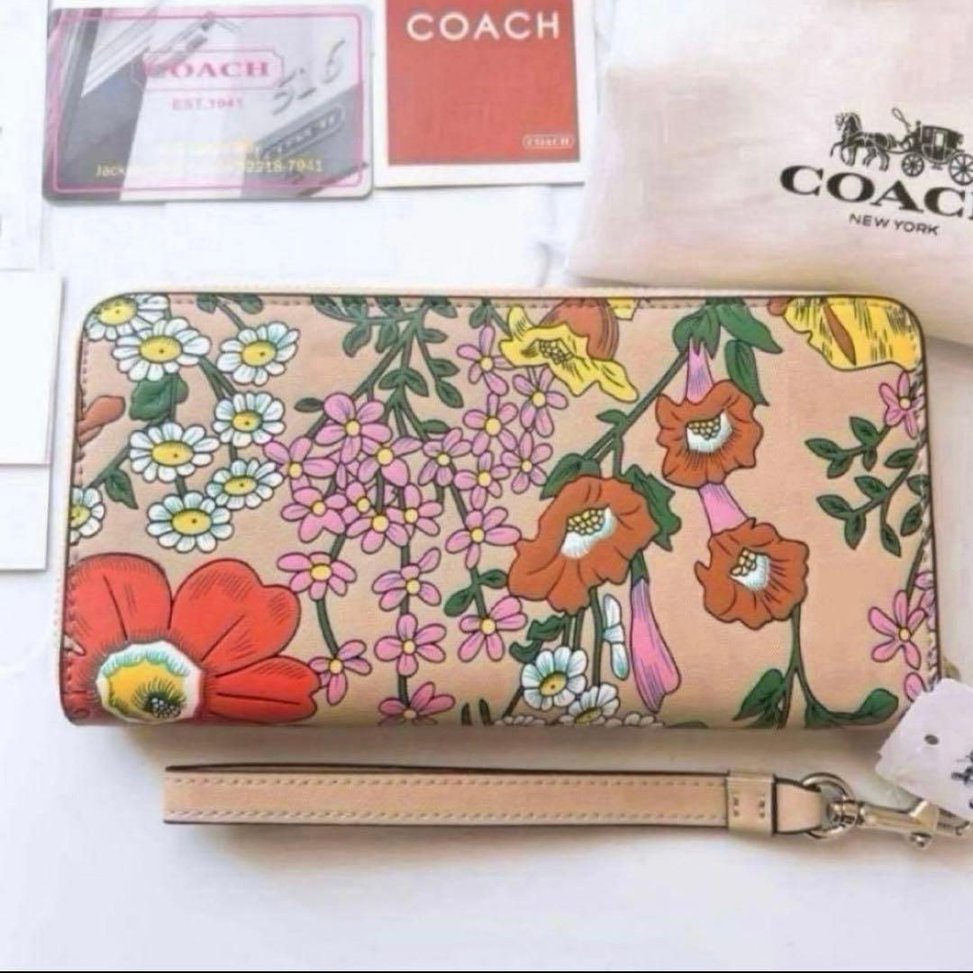 ✨新品未使用✨COACH フラワー　長財布　花柄　派手柄　フローラル