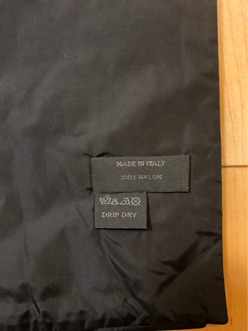 最終価格　美品　PRADAスポーツブラックナイロンマフラー
