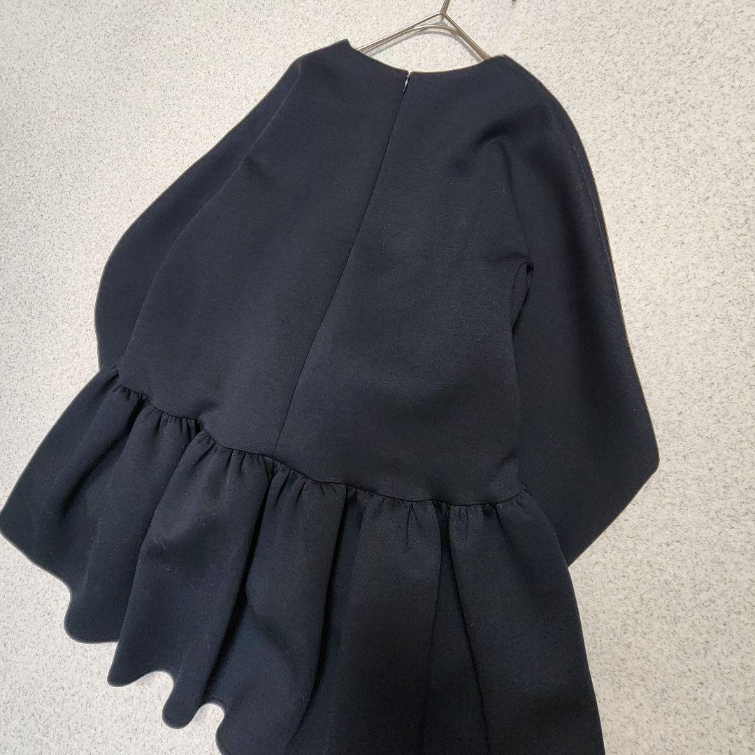 【美品】ツルバイマリコオイカワ 洗える ペプラムトップス キリル フリル 黒