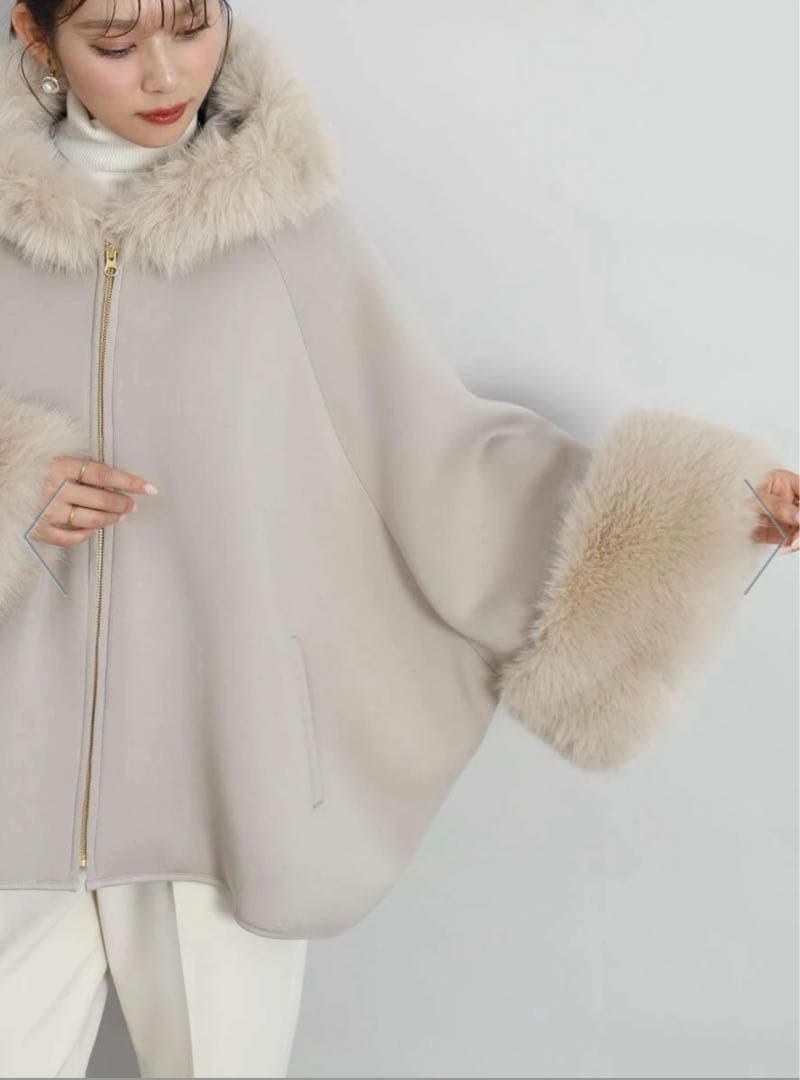 メリークリスマス値下げ　新品　エコファーポンチョアウター