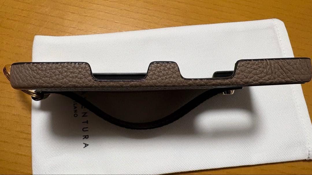 【toa.】BONAVENTURA エトープ iPhone16 ケース