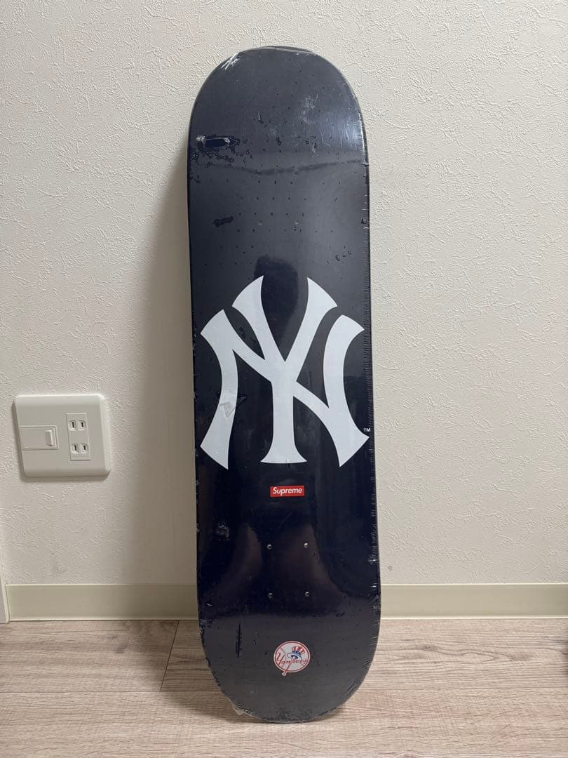 Supreme NY Yankees スケートボードデッキ