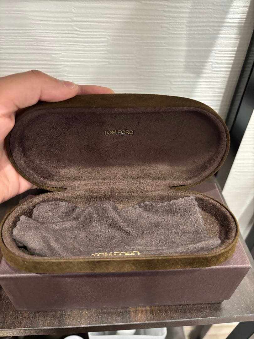 TOM FORD ブラックサングラス ほぼ新品