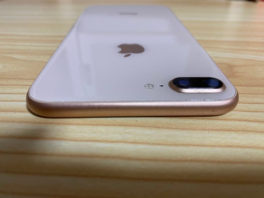 【完動品】iPhone8 plus 256GB シャンパンゴールド simフリー
