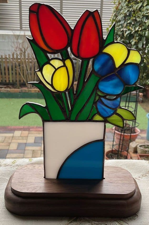 ステンドグラスパネル　チューリップとパンジー