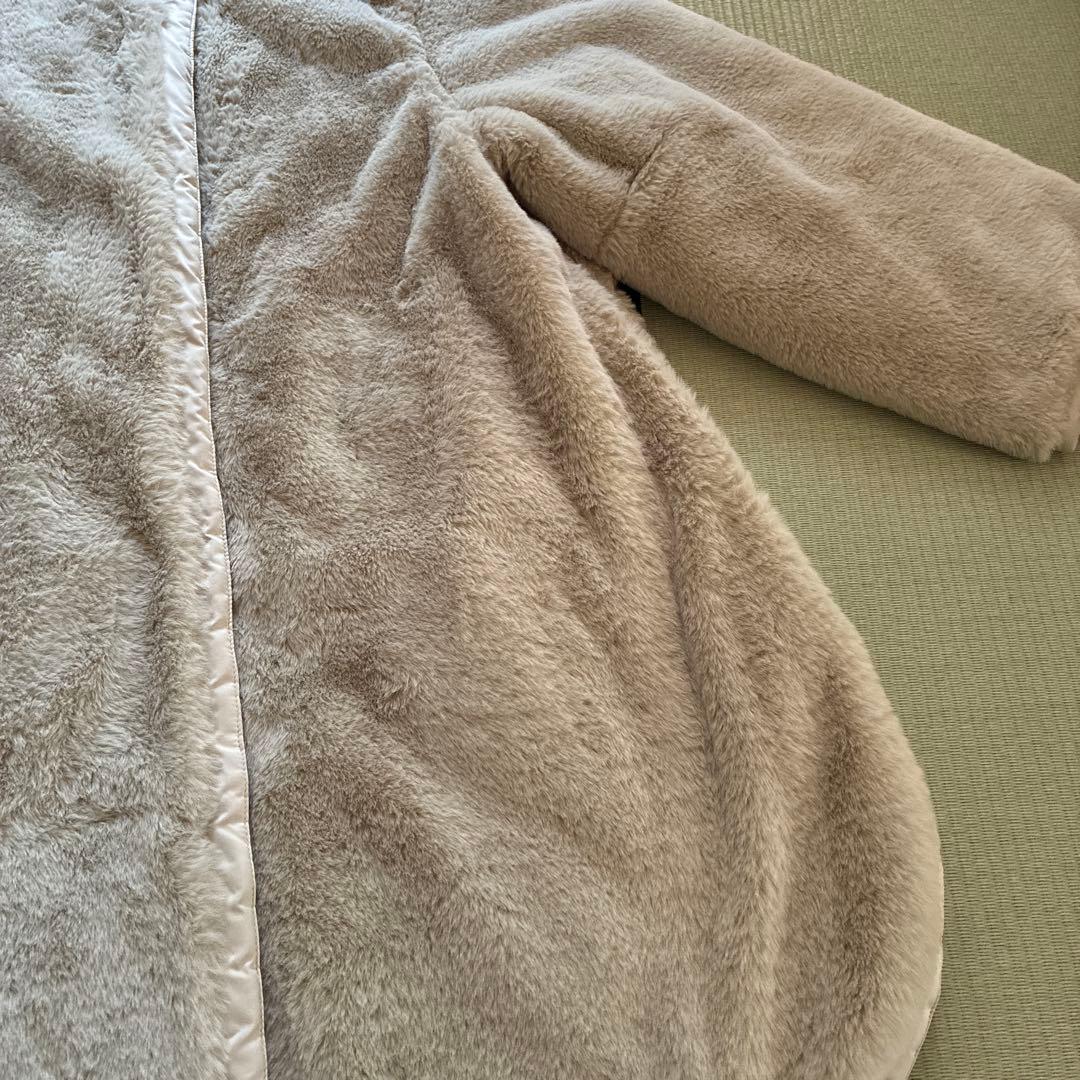 華金カップルりこちゃん着用 ミラオーウェン リバーシブルキルティングファーコート