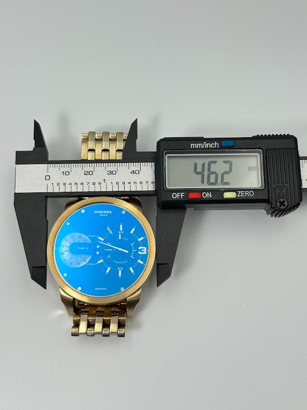 【希少】DIESEL ディーゼル DZ7341 腕時計 ゴールド 電池交換済