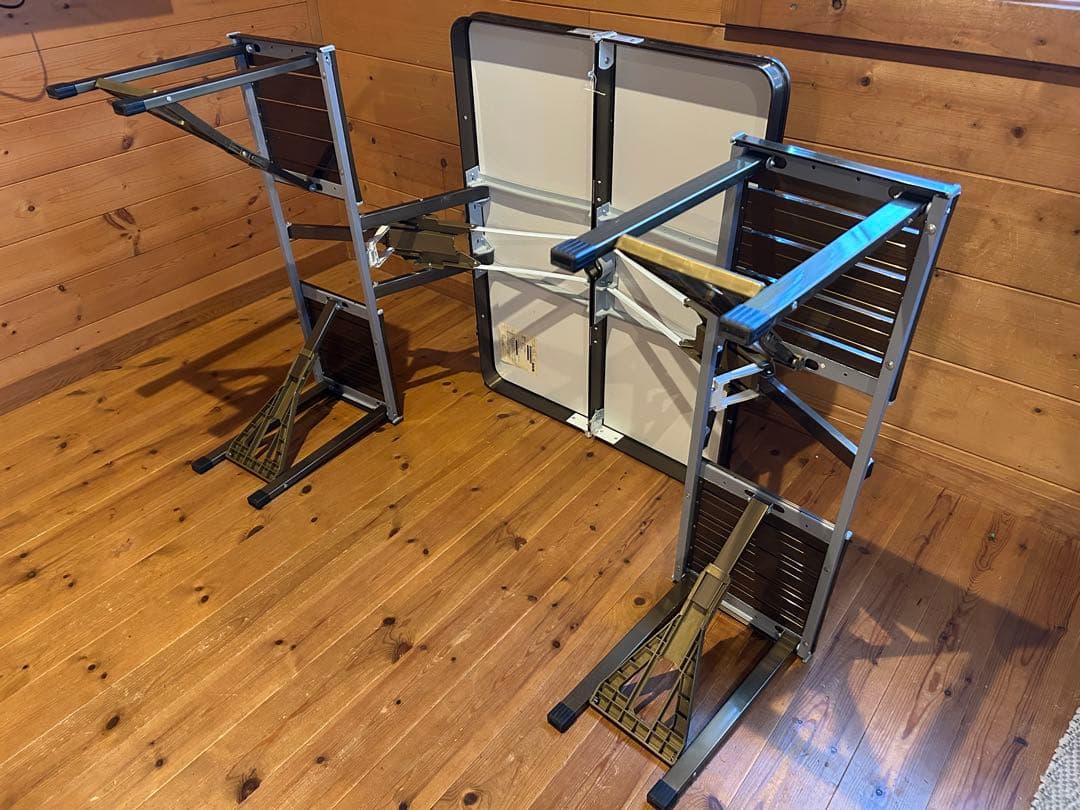 アウトドア　折りたたみテーブルチェアセット　木目調