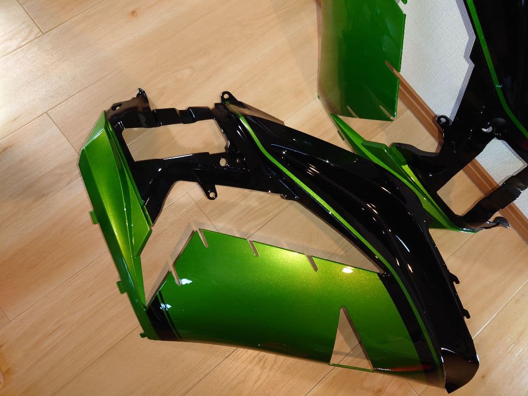 ZX14R サイドカウル グリーン/ブラック