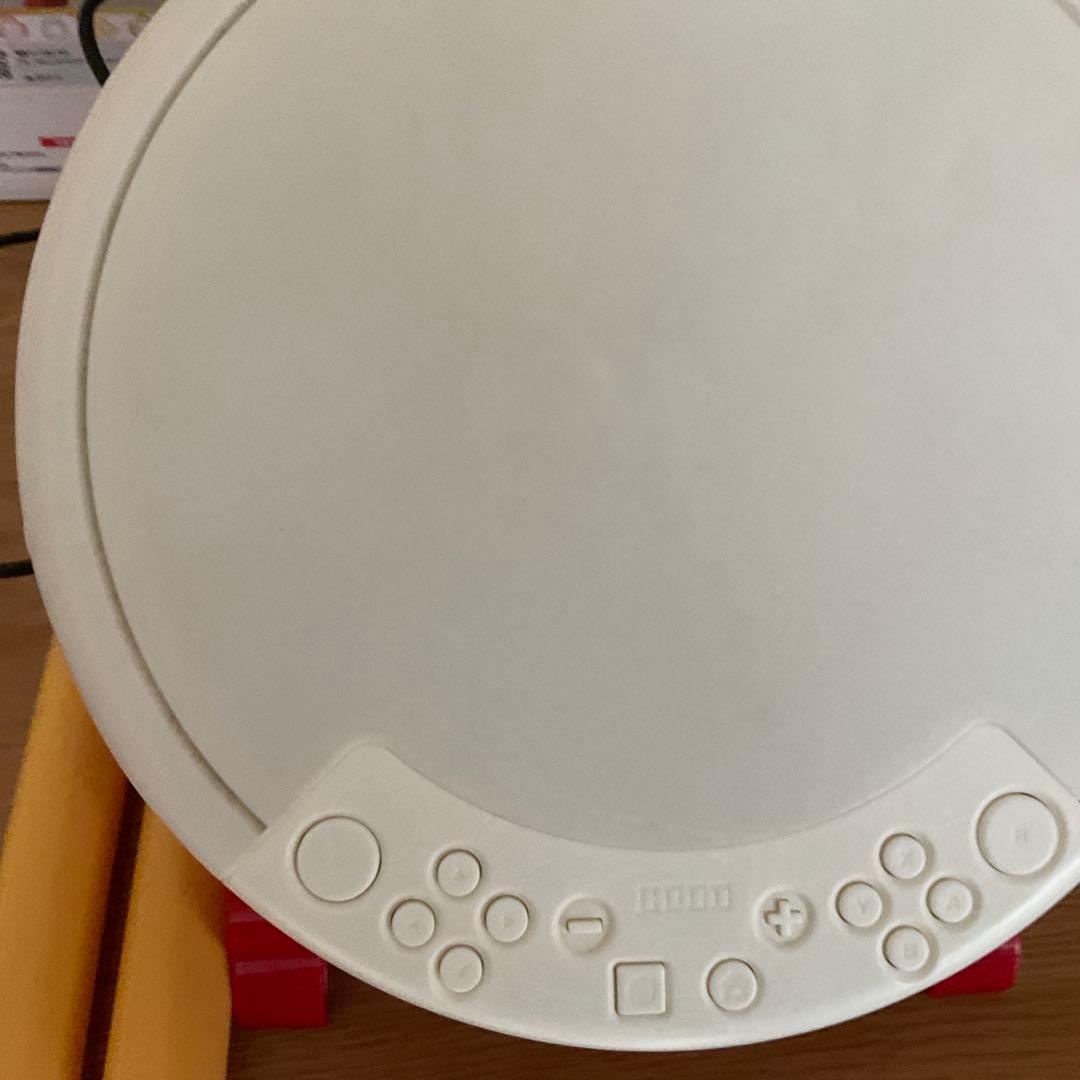 Nintendo Switch 太鼓の達人パッケージ版ソフトと専用コントローラー