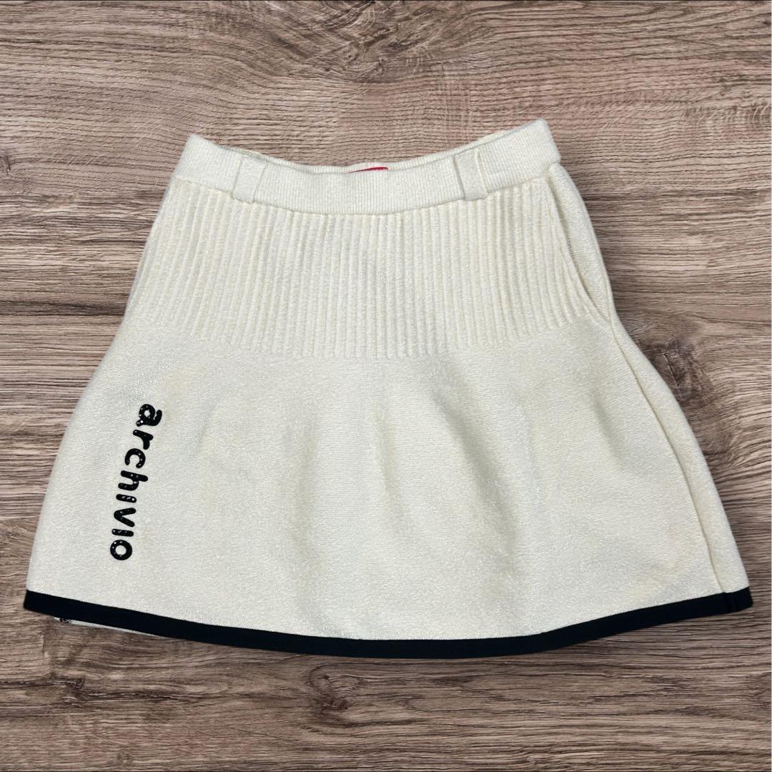 【極美品/36】アルチビオ ゴルフ ニット スカート　白 2024AW春ゴルフ