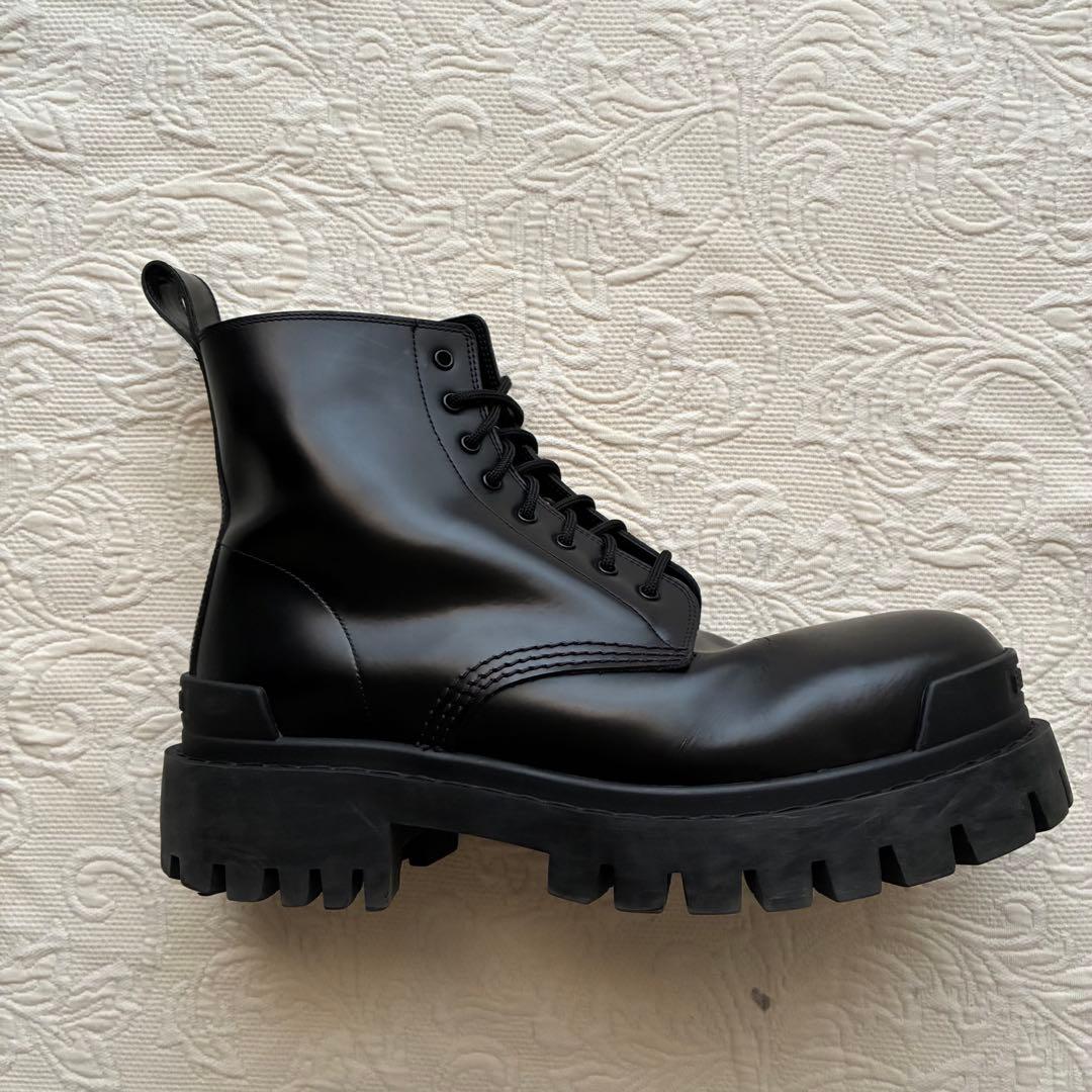 靴 Eyy Balenciaga Strike Lace-up Boots