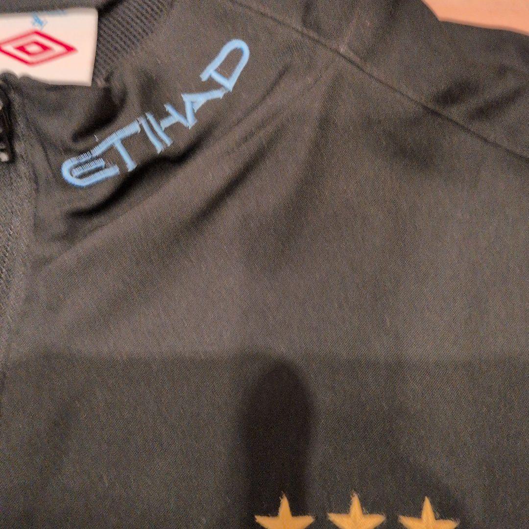 激レア　アンブロUmbro マンチェスター・シティ ナイロンジャケット　XL