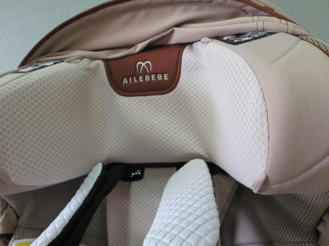 エールベベ・クルットR ウィ チャイルドシート　ISOFIX　回転式