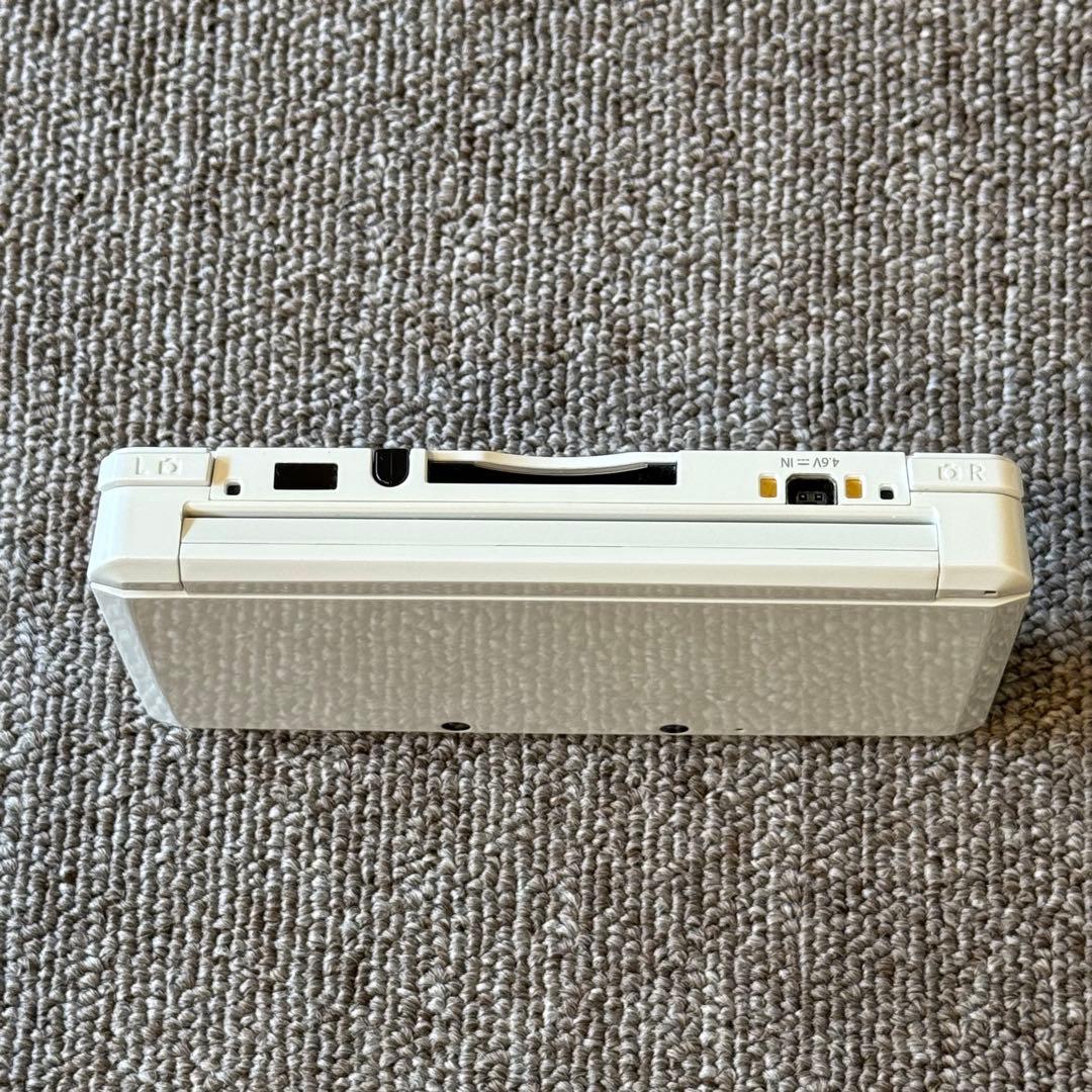 ニンテンドー3DS ピュアホワイト 箱付き
