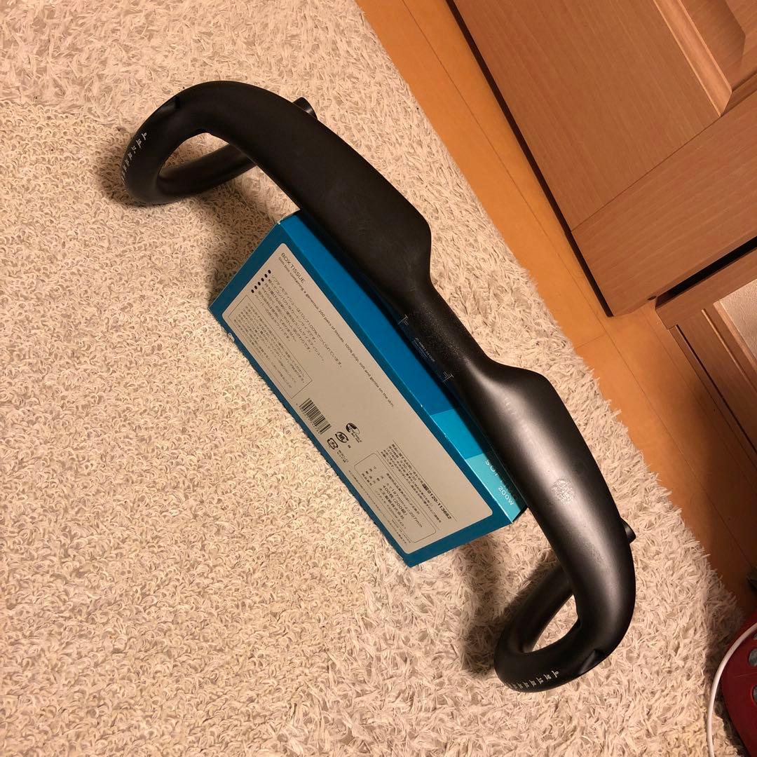 TNI エアロファースト　カーボンハンドルバー　幅400mm