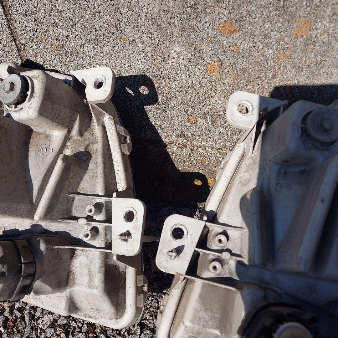 ダイハツ 純正 ハイゼット S320 ヘッドライト左 右 セット