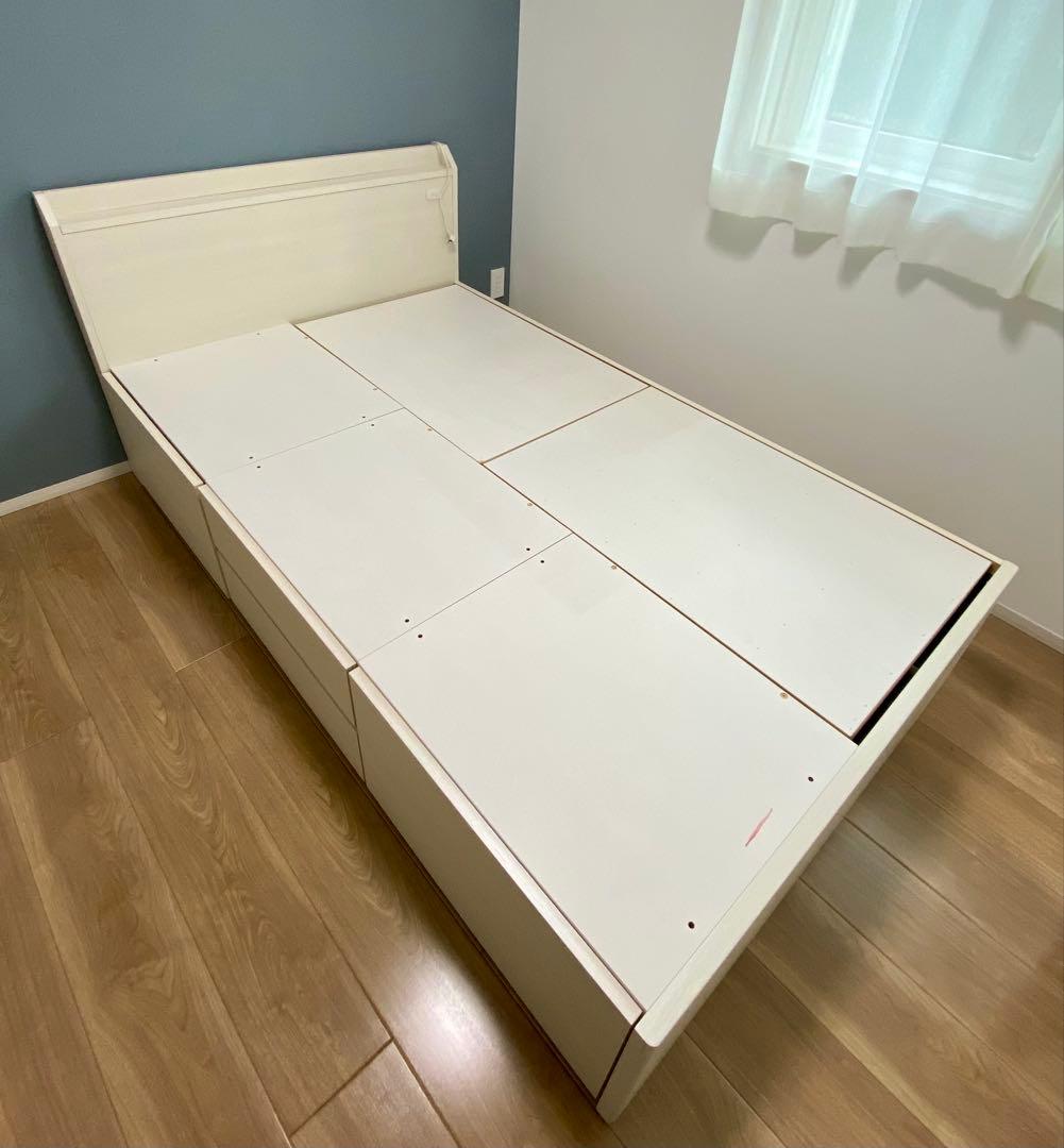 【引き取り割引3万！】ニトリ・セミダブルベッドフレーム・ジオチェスト