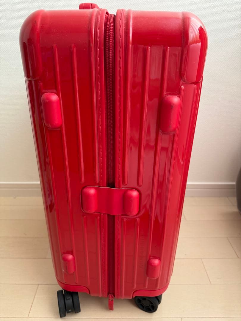 【美品】RIMOWA リモワ エッセンシャルキャビン 36L レッド　キャリー