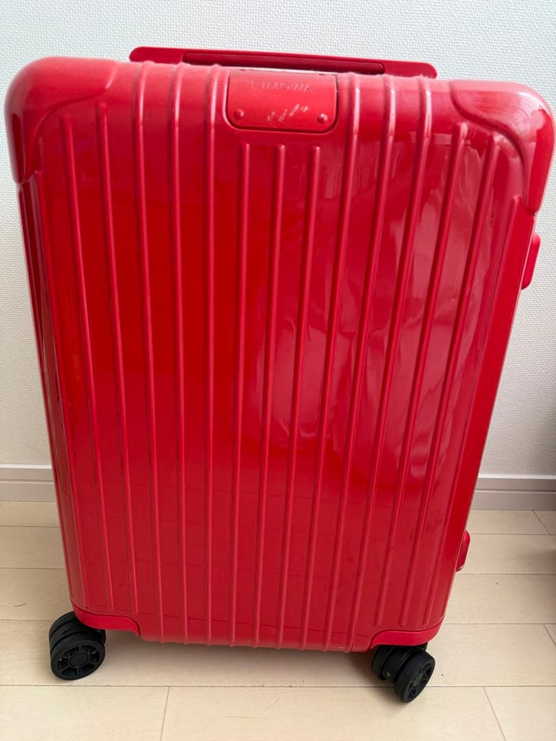【美品】RIMOWA リモワ エッセンシャルキャビン 36L レッド　キャリー