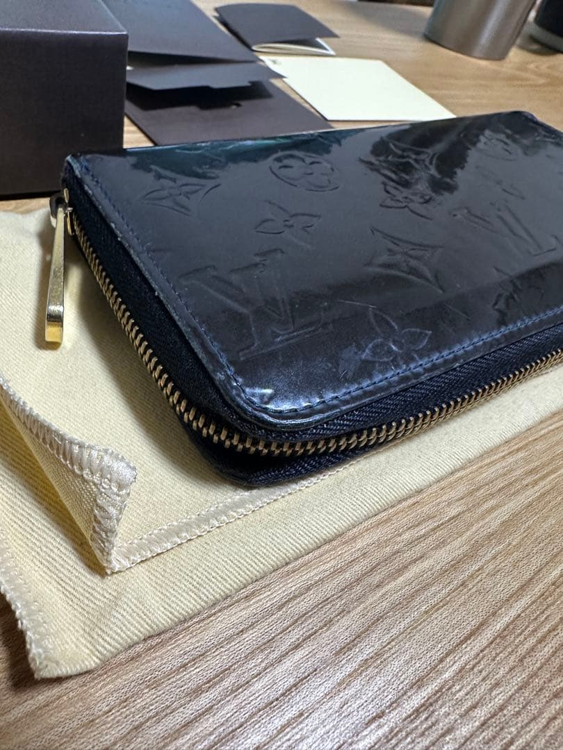 【箱付属品付き】ルイヴィトン モノグラム ヴェルニ ジッピーウォレット