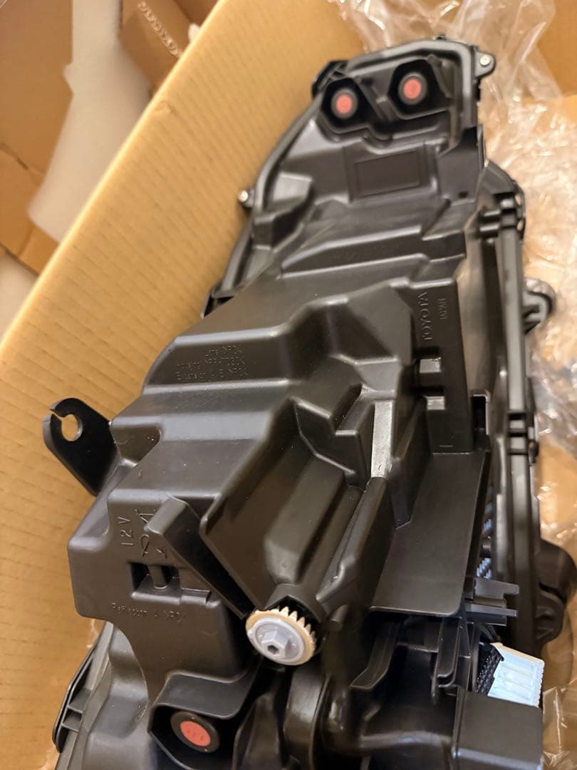 80ハリアー左ヘッドライト