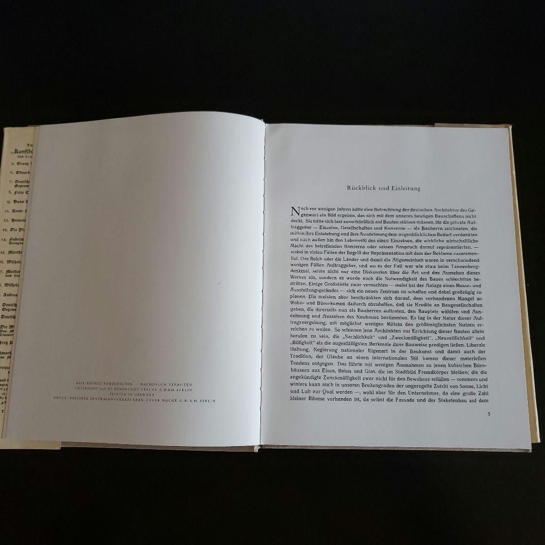 洋書 ARCHITEKTUR UND BAUPLASTIK DER GEGENWART