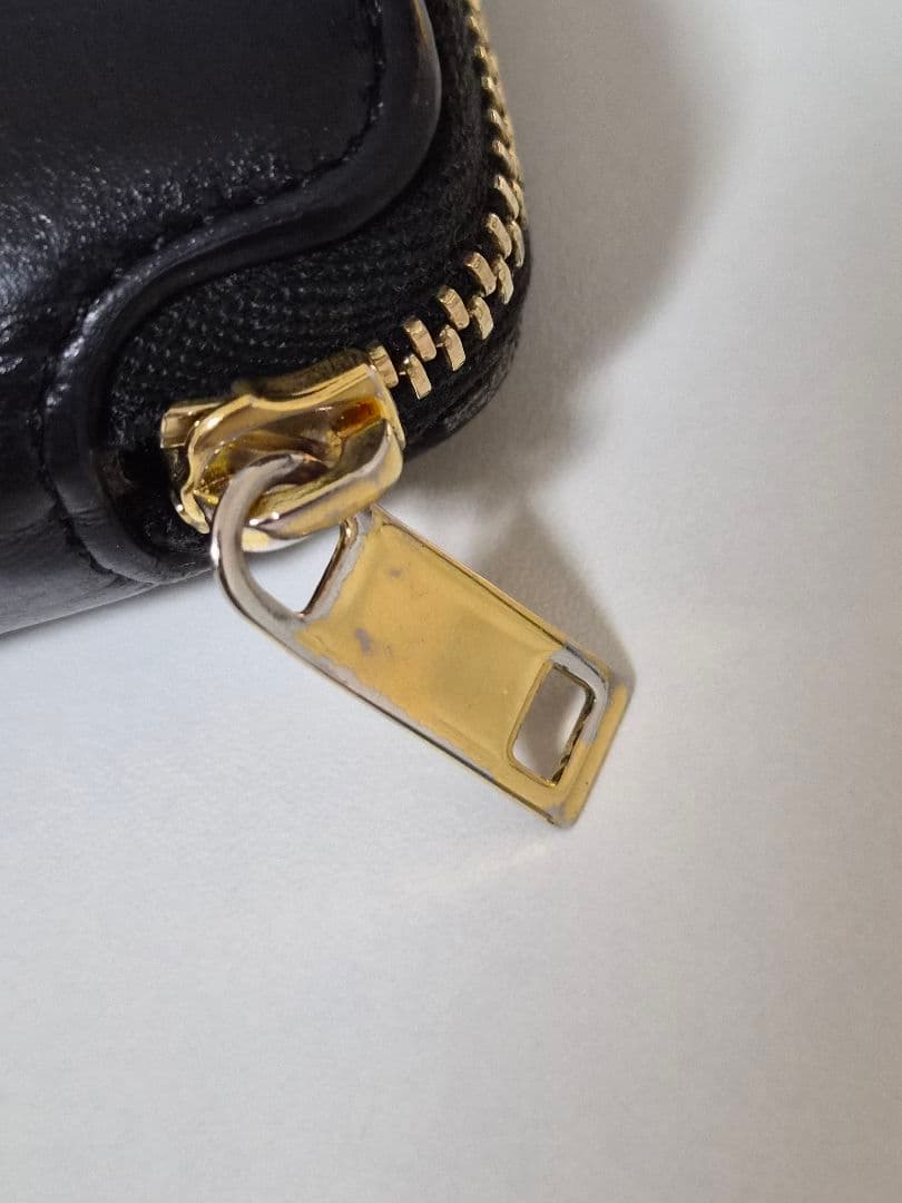 YSL サンローラン　黒 レザー 財布