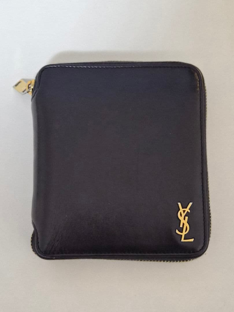 YSL サンローラン　黒 レザー 財布