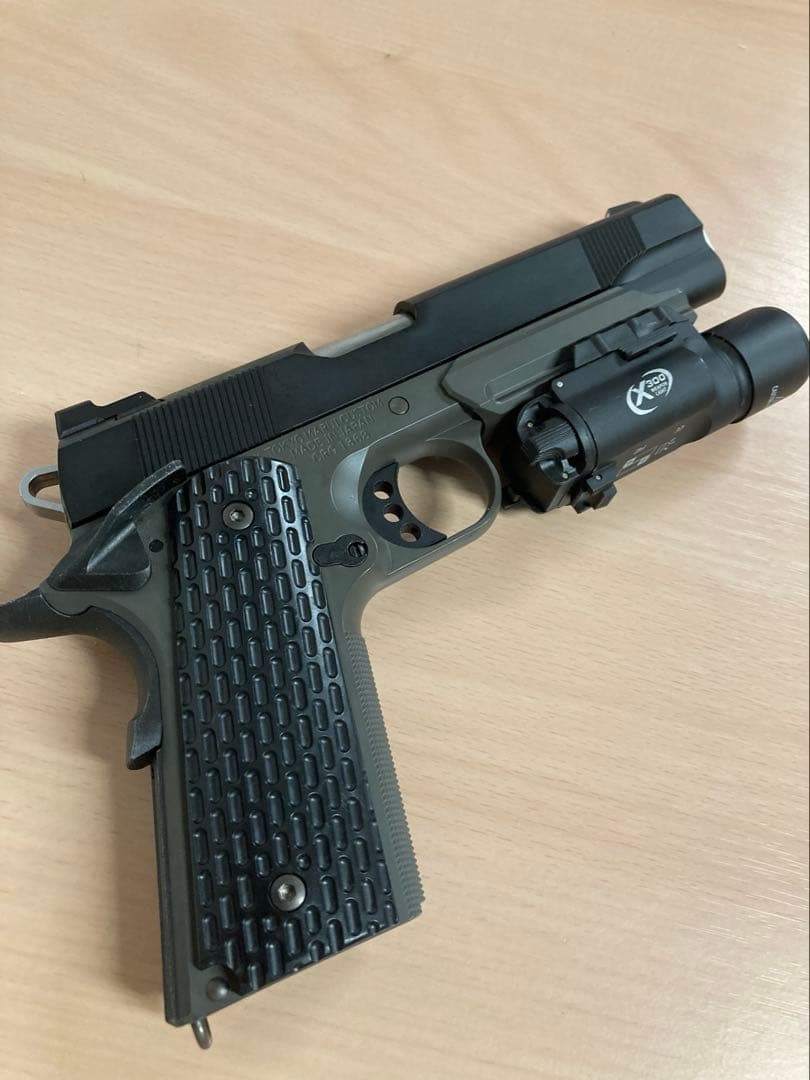 東京マルイ★CRG1368★NightWarrior★ SUREFIREX300