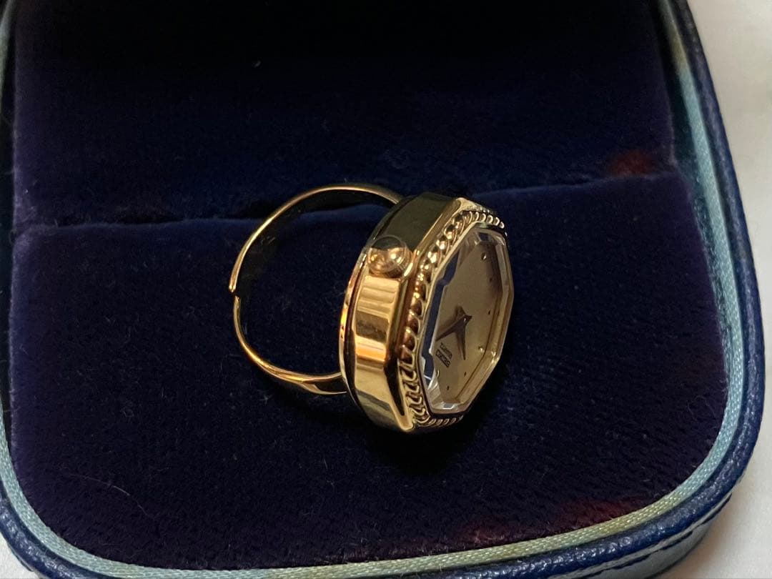 稼働品❗️使用感のない美品です‼️SEIKO QUARTZ RING WATCH
