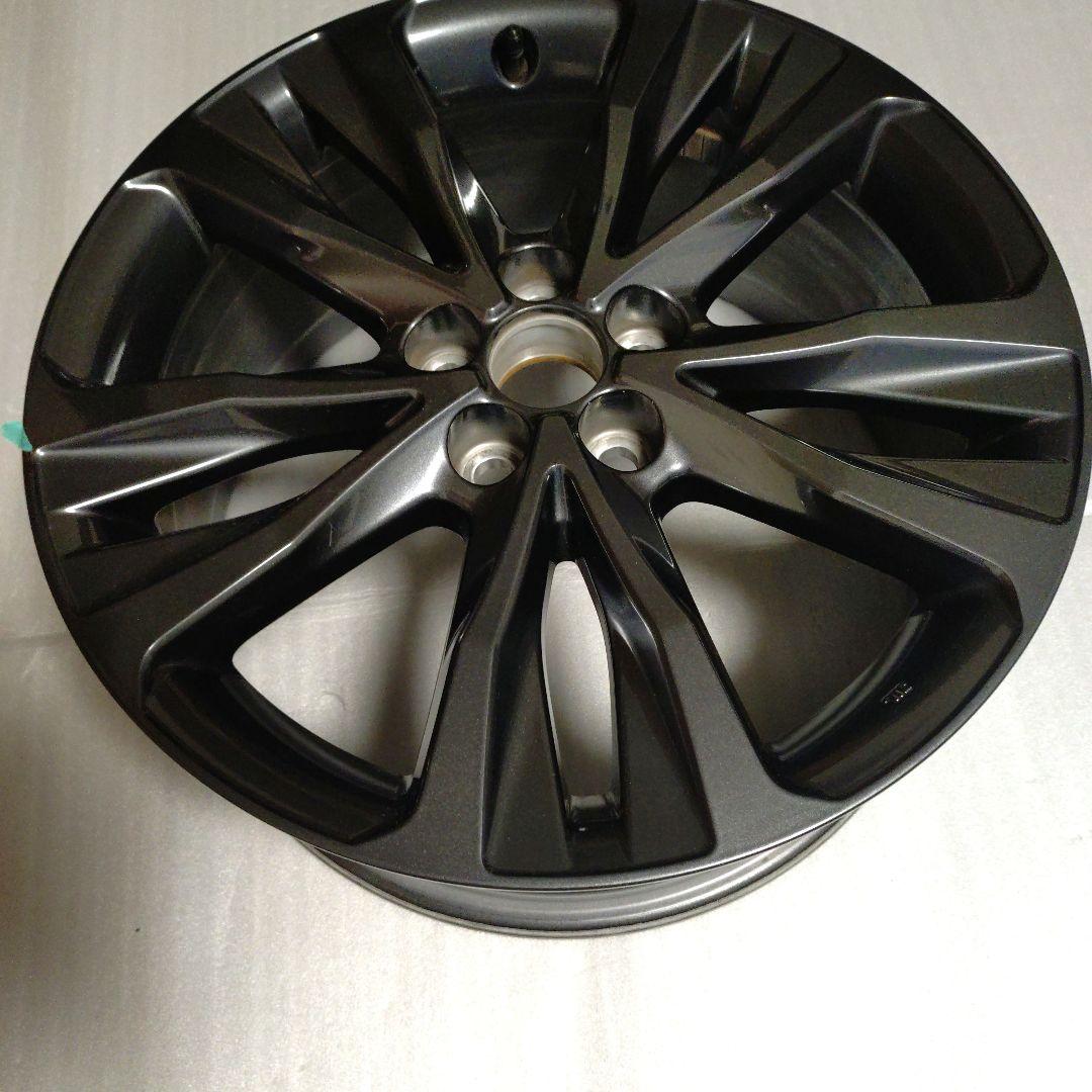 美品、カローラツーリングハイブリッド、純正品17インチアルミホイール1本