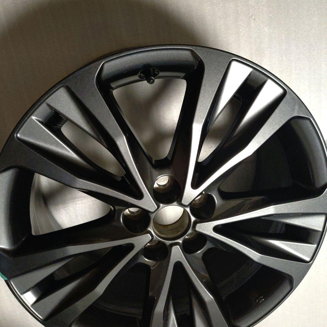 美品、カローラツーリングハイブリッド、純正品17インチアルミホイール1本