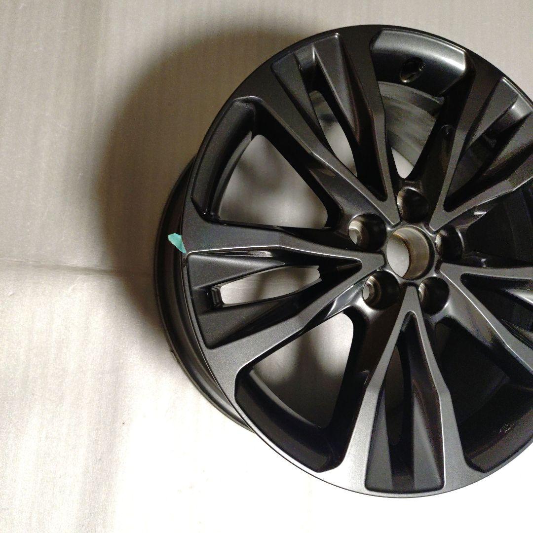 美品、カローラツーリングハイブリッド、純正品17インチアルミホイール1本