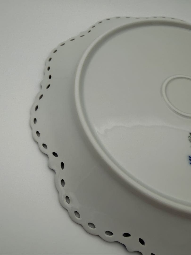 ロイヤルコペンハーゲン ブルーフルーテッド フルレース 花形 プレート