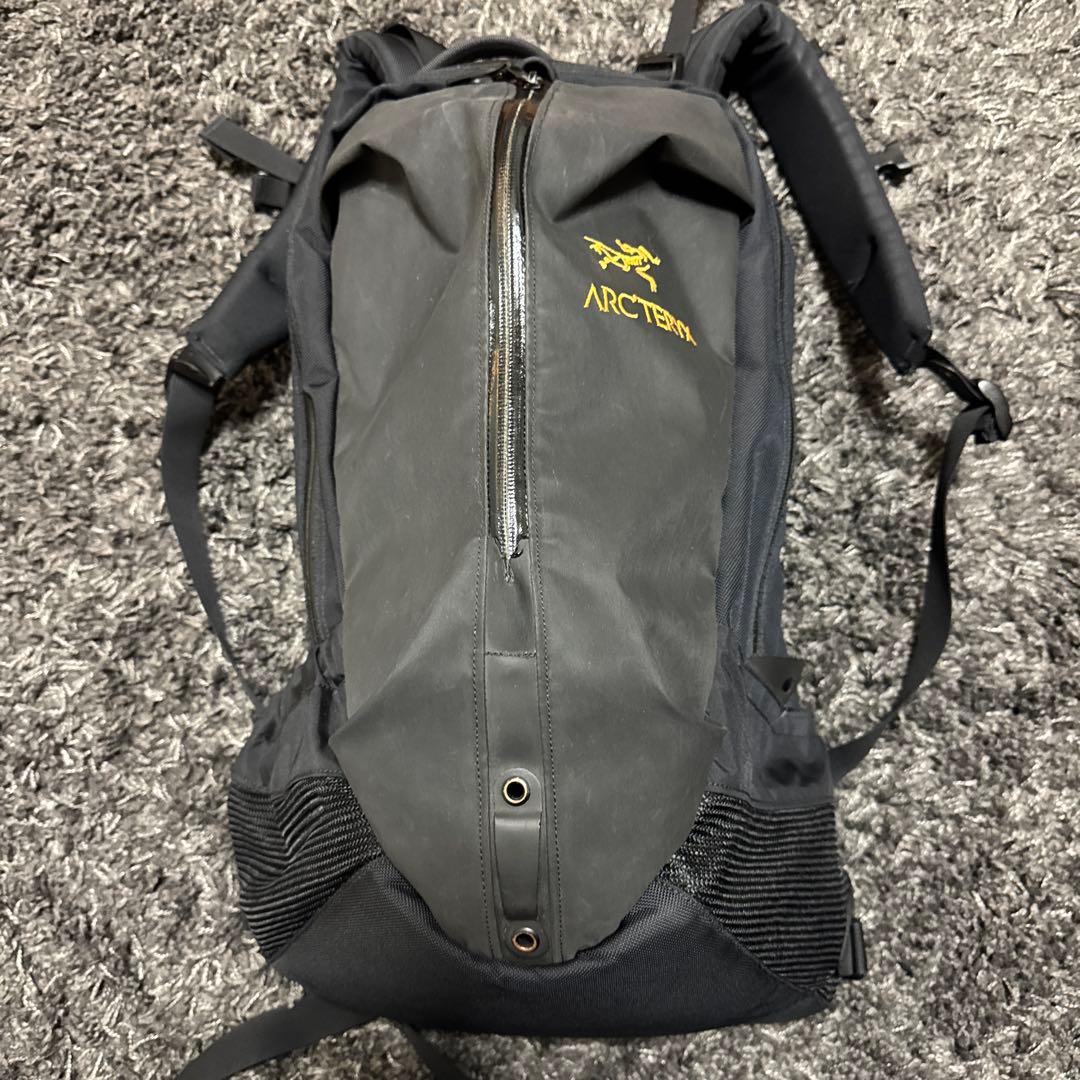 ARC'TERYX ブラック　バックパック　アークテリクス　アロー22 黒